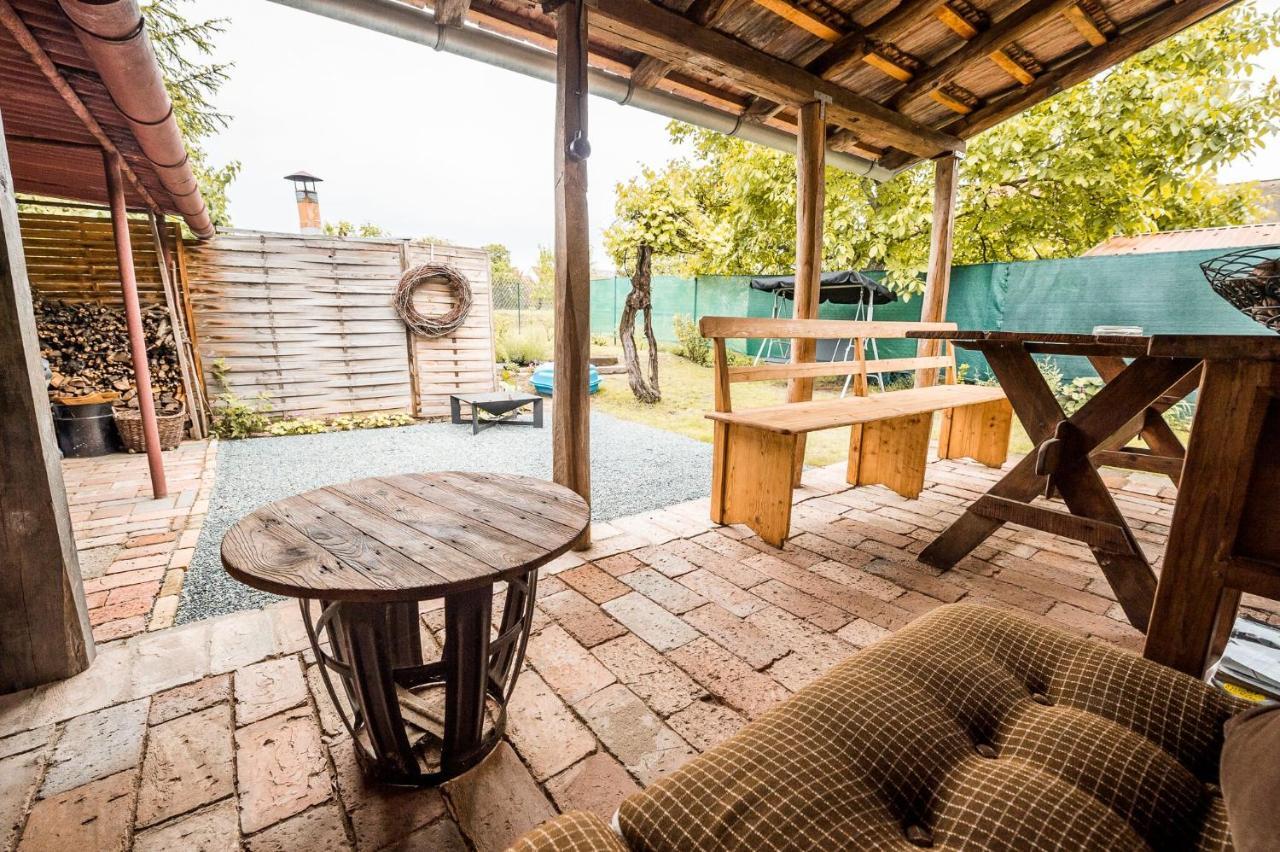 Apartmán ve Dvoře Ratiskovice Exterior foto
